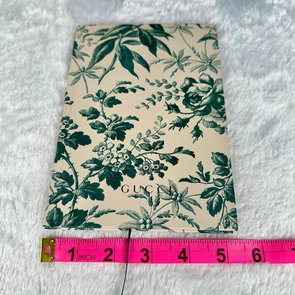GUCCI Floral Writing Notebook BRAND NEW Great gift item! - Picture 9 of 9